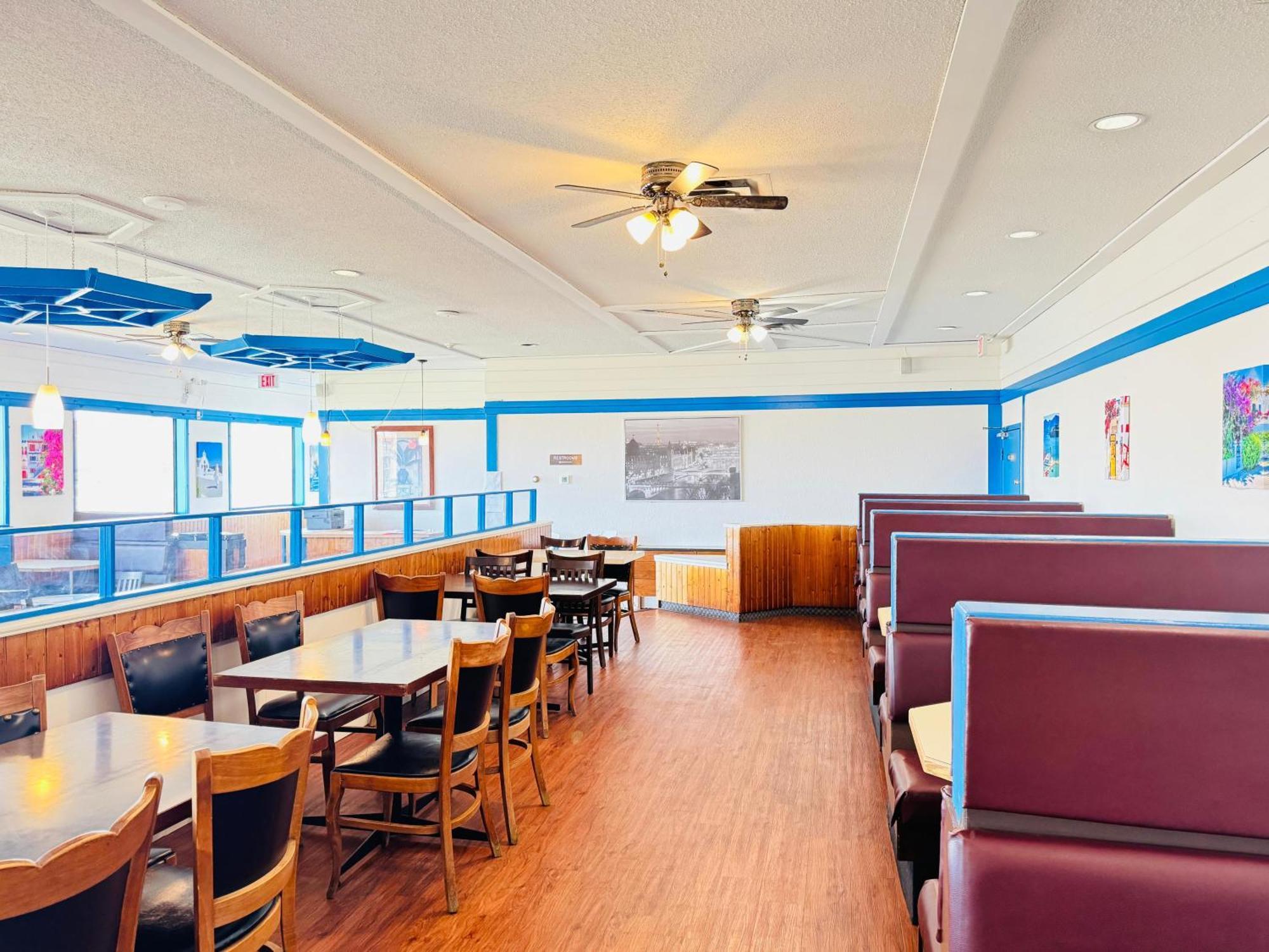 Airport Inn - Dawson Creek Exterior foto