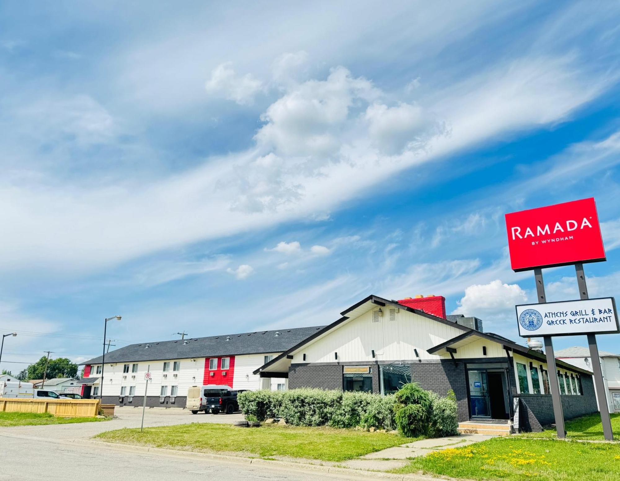 Airport Inn - Dawson Creek Exterior foto